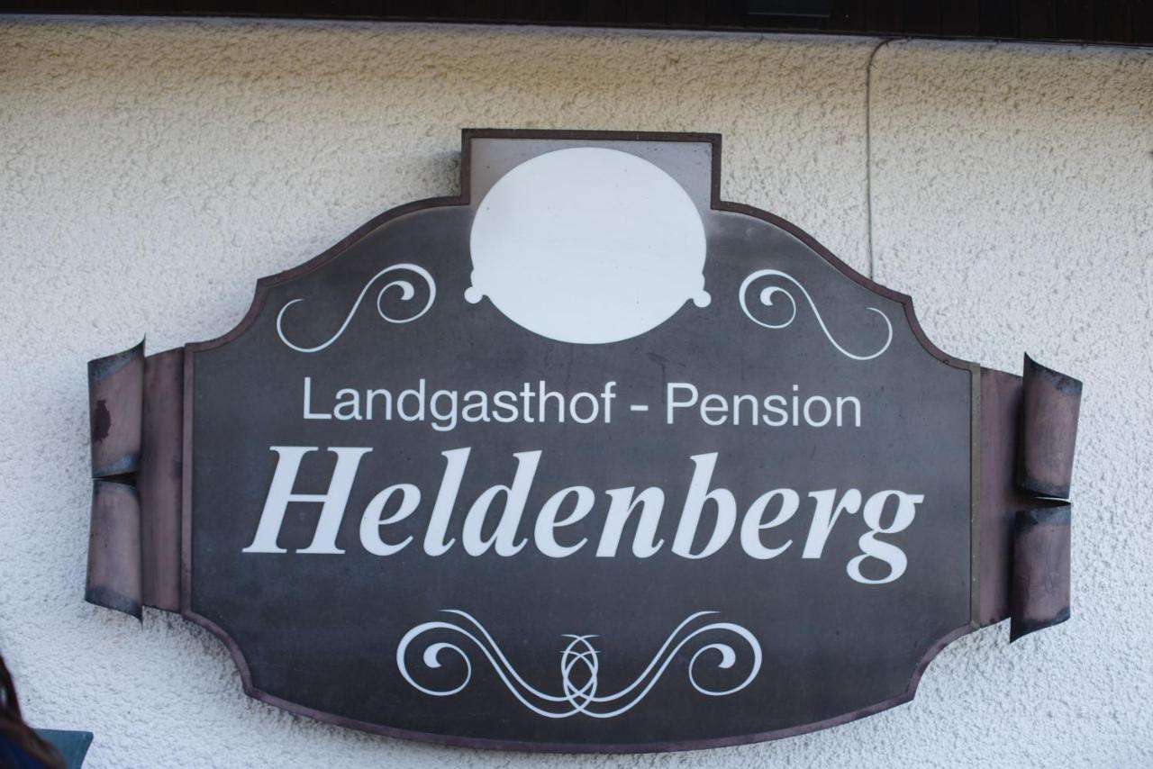 Landgasthof Heldenberg Lauterstein 外观 照片